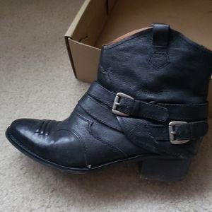 Women Boots